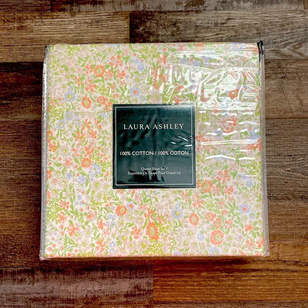 NWT Laura Ashley queen size floral sheet set.